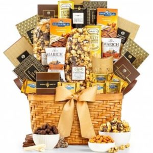 Snacker's Delight Gift Basket